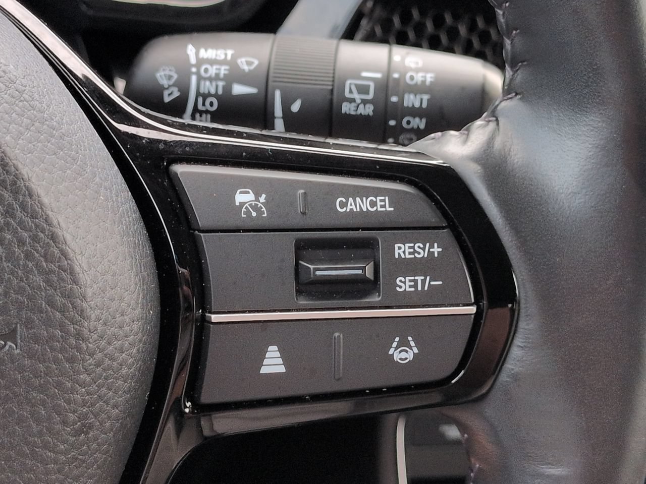 Used 2023 Honda CR-V EX-L image 28