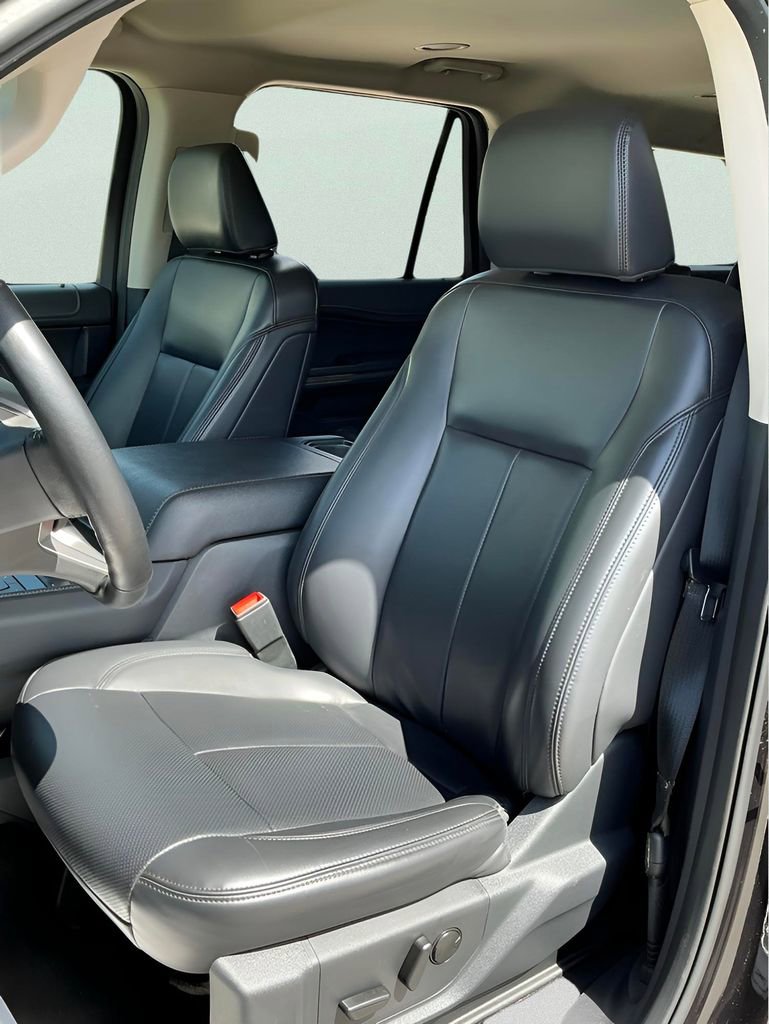 Certified 2024 Ford Expedition Max XLT image 32