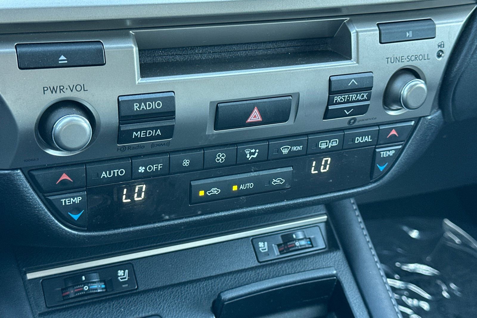 Used 2017 Lexus ES 350 w/ Premium Package image 19