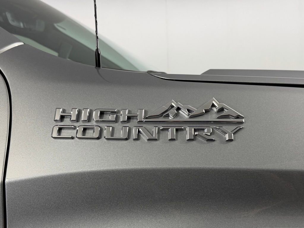 Used 2024 Chevrolet Silverado 1500 High Country w/ High Country Premium Package image 12