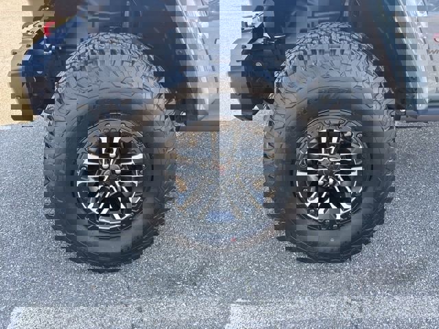 Used 2025 Jeep Wrangler Unlimited Rubicon image 8