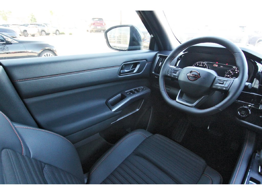 New 2026 Nissan Pathfinder Rock Creek w/ Rock Creek Premium Package AWD/4WD image 6
