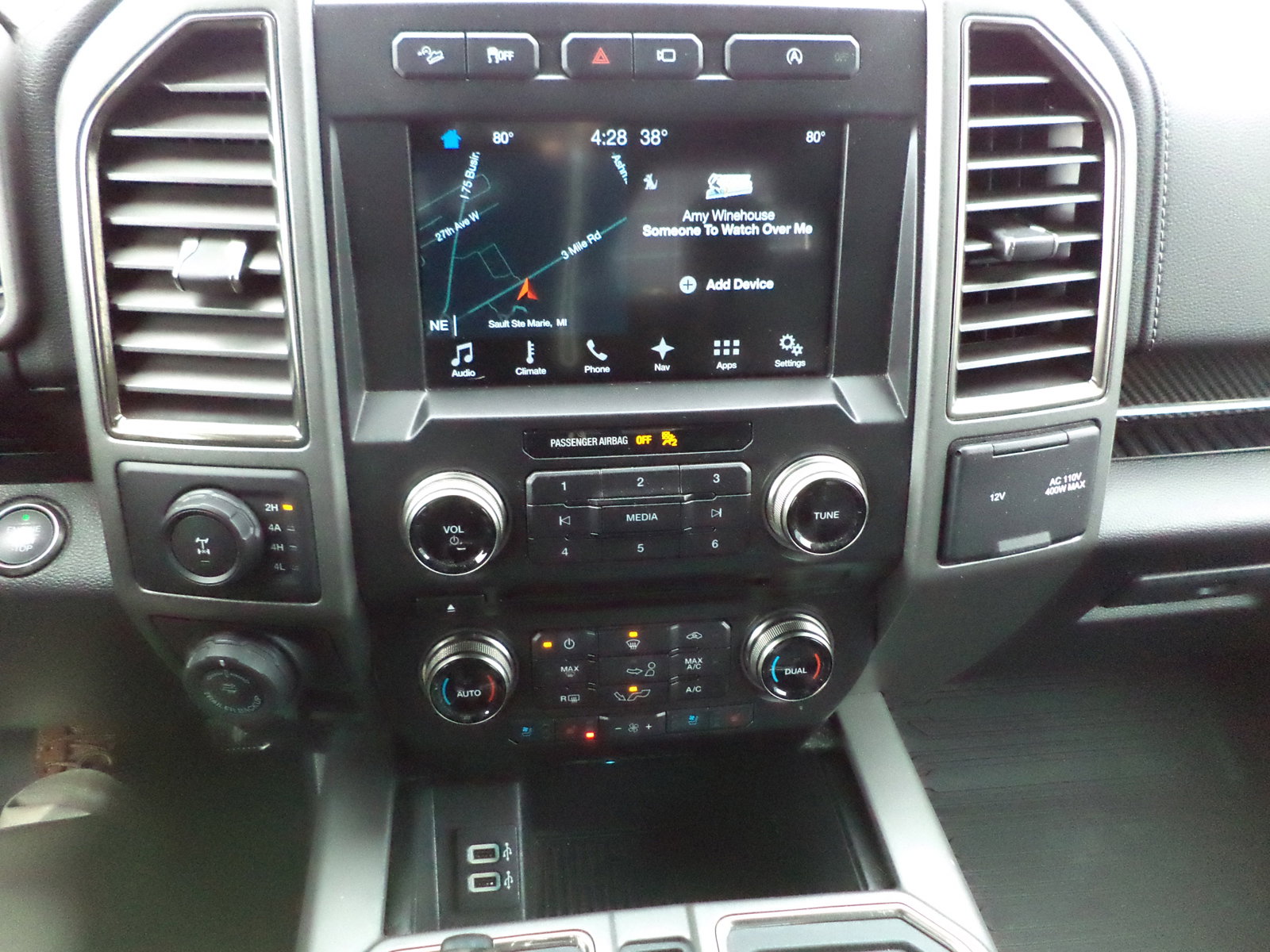 Used 2018 Ford F150 Raptor w/ Equipment Group 802A Luxury image 13