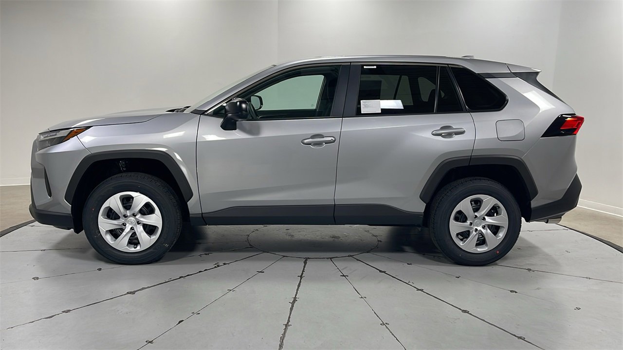 New 2025 Toyota RAV4 LE image 8