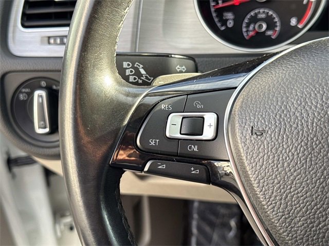 Used 2016 Volkswagen Golf SE w/ Lighting Package image 19