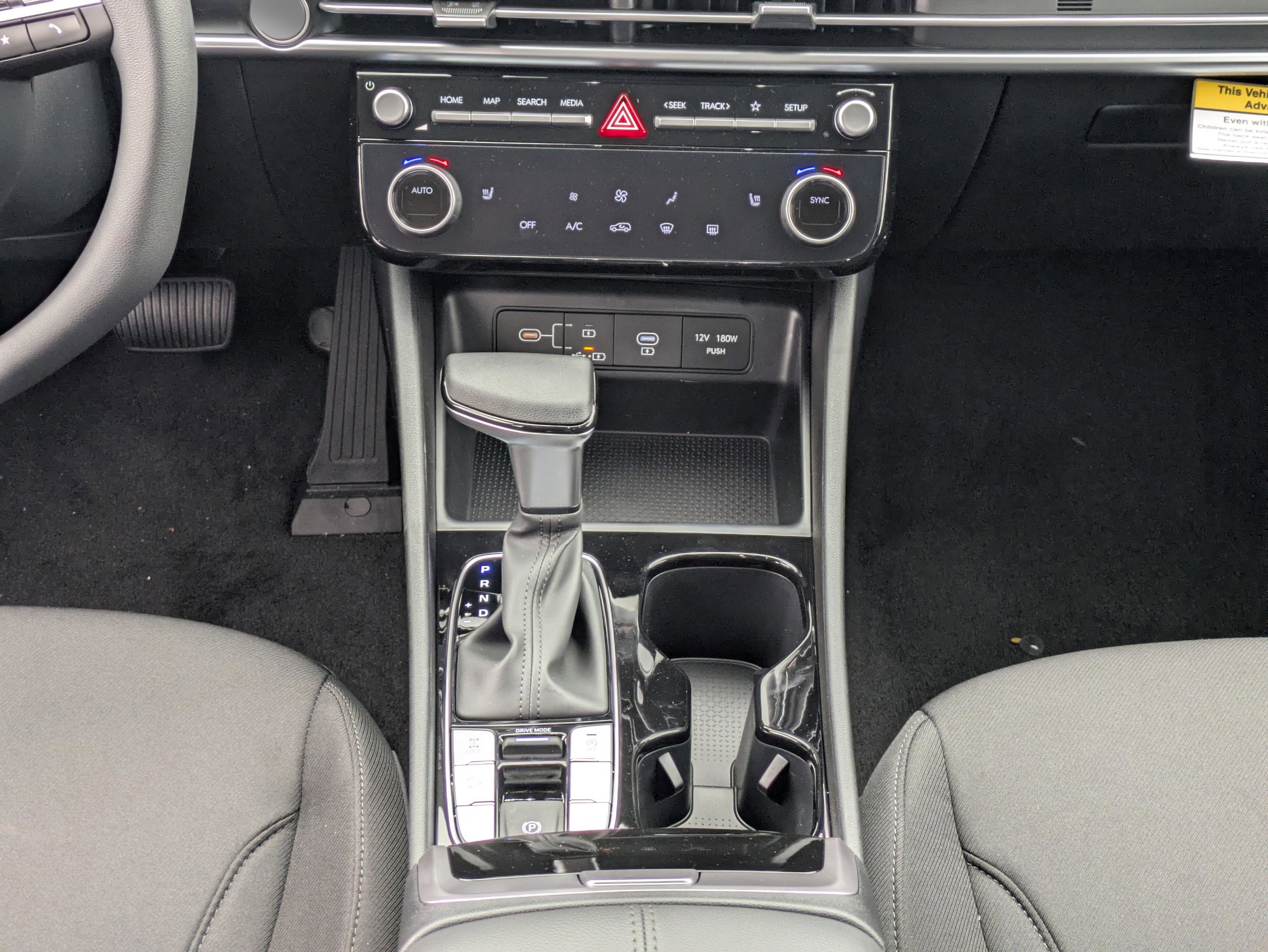 New 2026 Hyundai Tucson Limited image 26