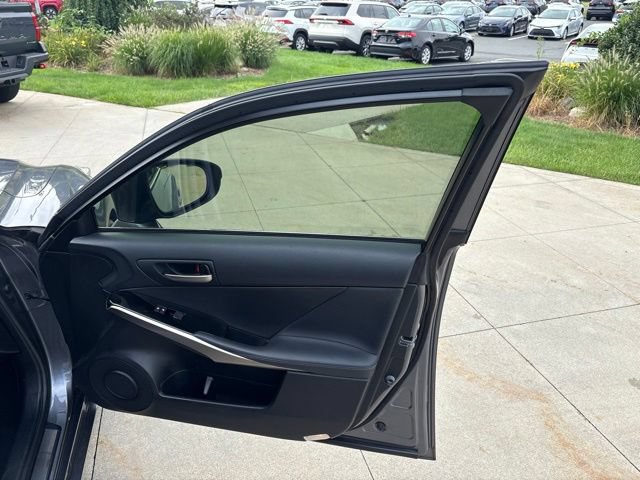 Used 2018 Lexus IS 300 AWD w/ Comfort Package image 35