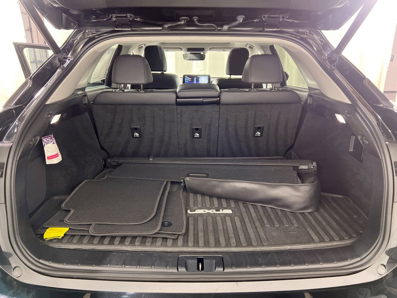 Used 2022 Lexus RX 350 AWD w/ Premium Package image 27