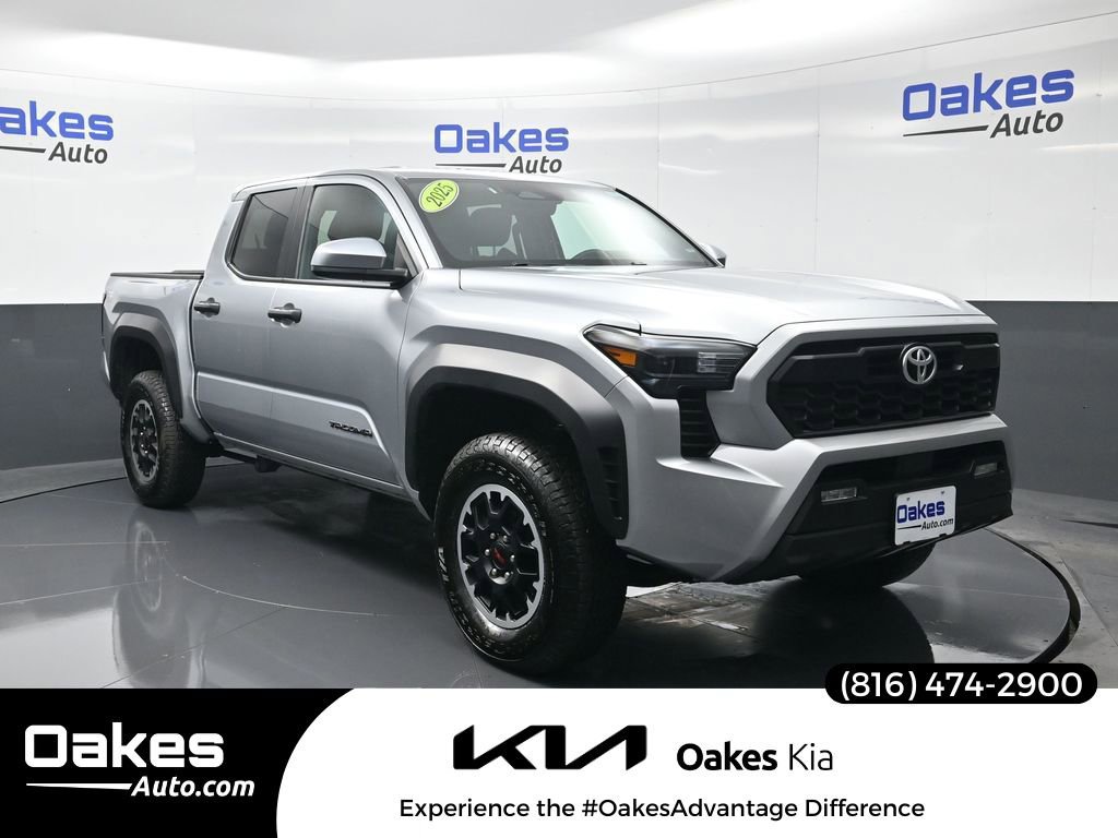 Used 2025 Toyota Tacoma TRD Off-Road image 1