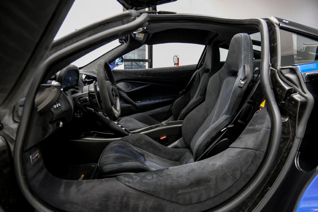 Used 2021 McLaren 765LT RWD image 6