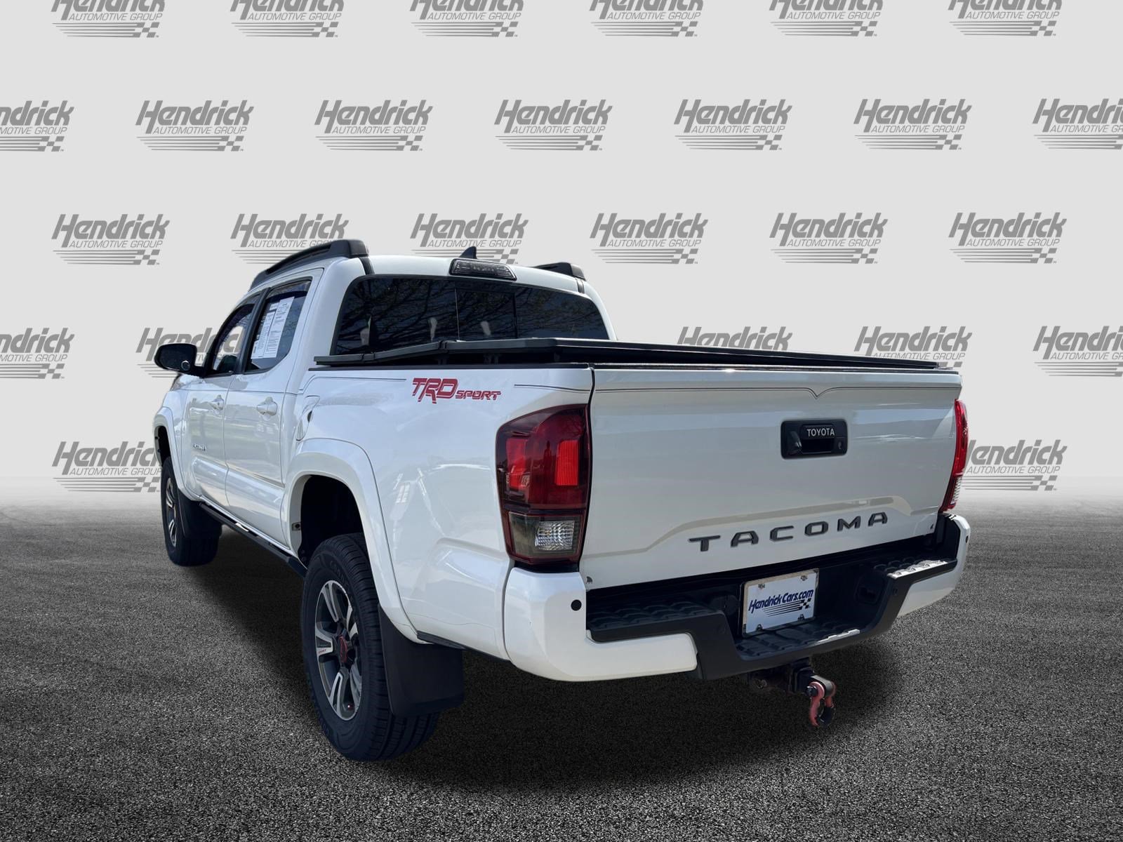 Used 2019 Toyota Tacoma TRD Sport image 8