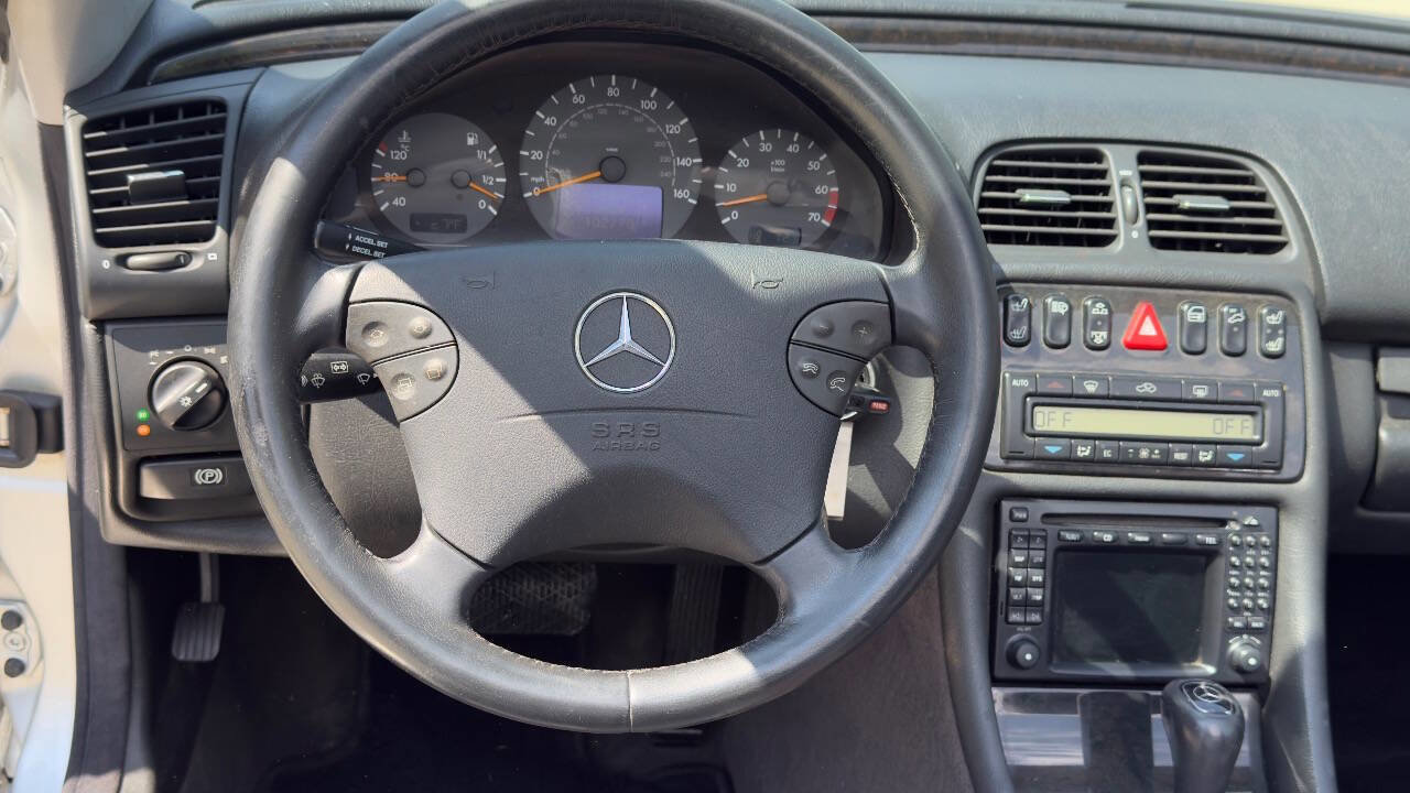 Used 2000 Mercedes-Benz CLK 430 Cabriolet image 34