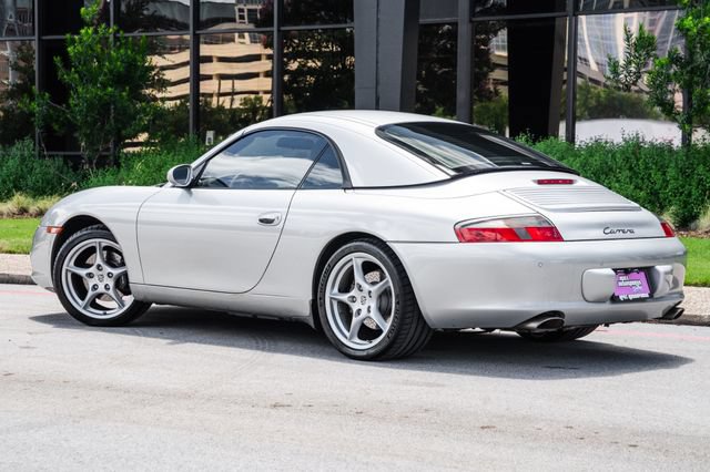 Used 2003 Porsche 911 Carrera RWD image 3