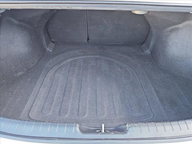 Used 2024 Hyundai Elantra Limited FWD image 6