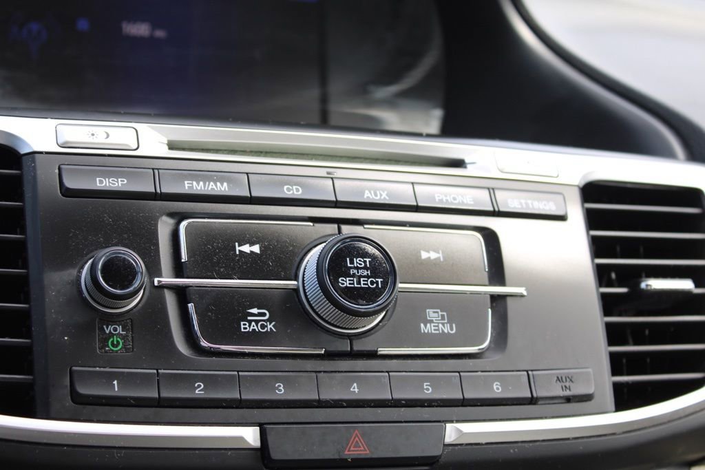 Used 2016 Honda Accord LX image 33