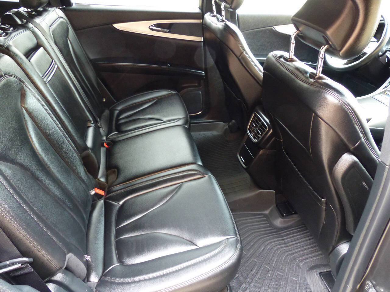 Used 2019 Lincoln Nautilus Premier AWD/4WD image 24