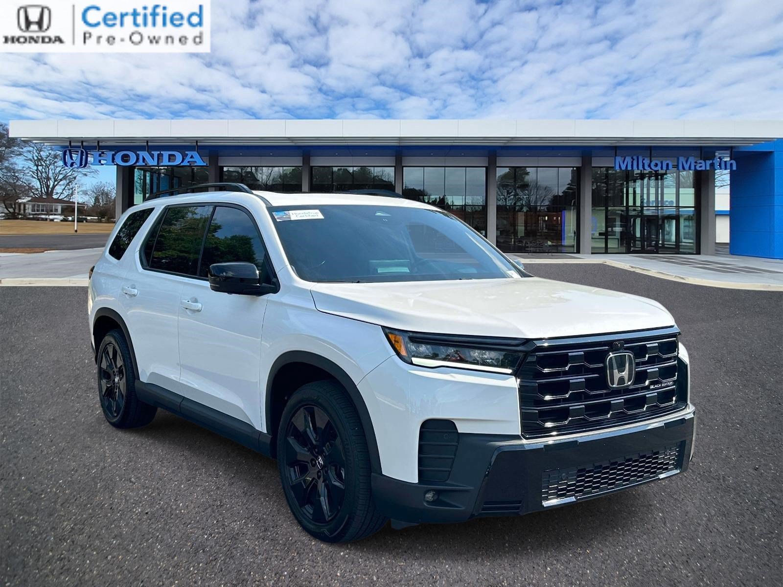 Certified 2026 Honda Pilot Black Edition image 1