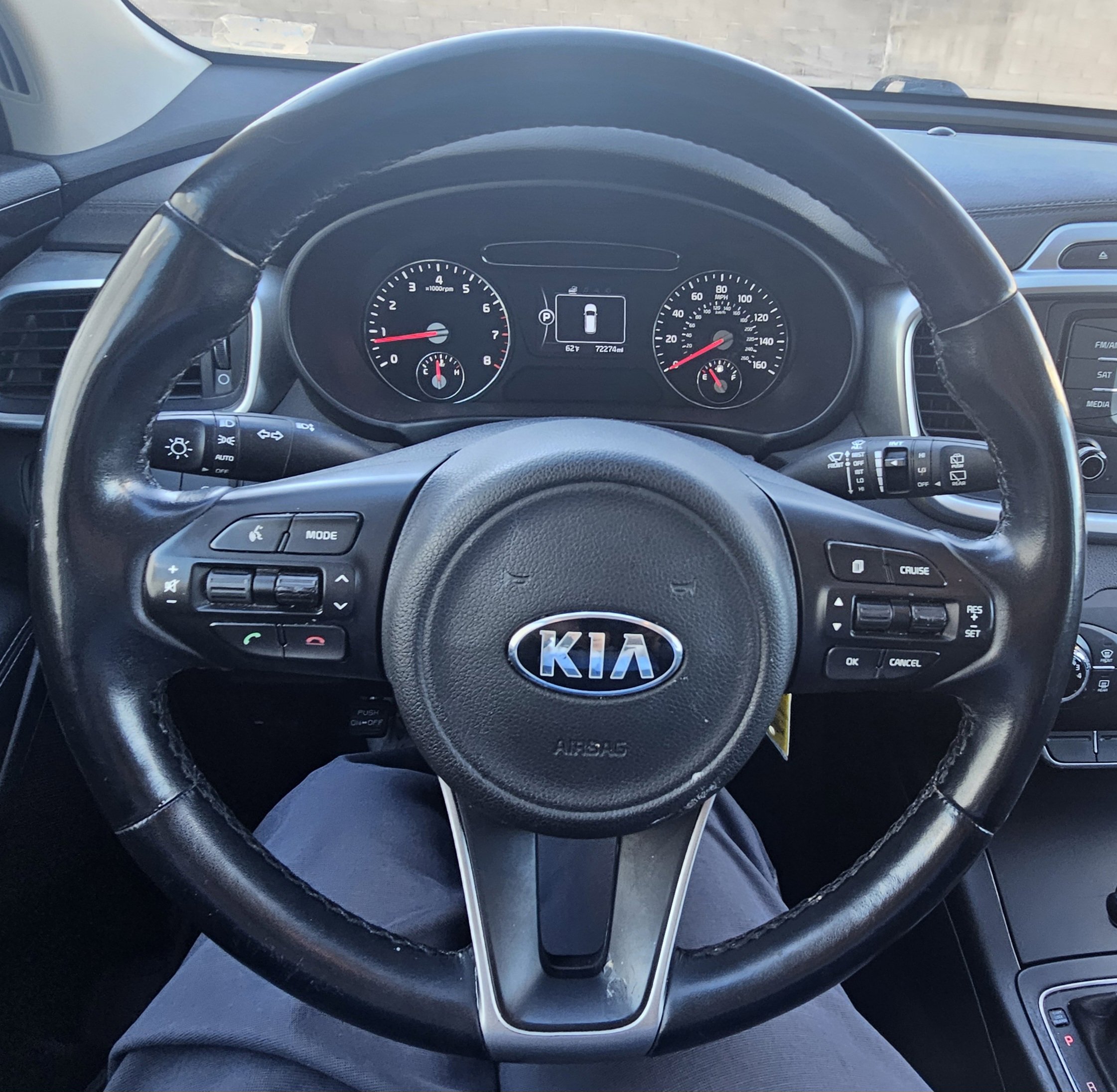 Used 2016 Kia Sorento LX w/ LX Convenience Package image 13