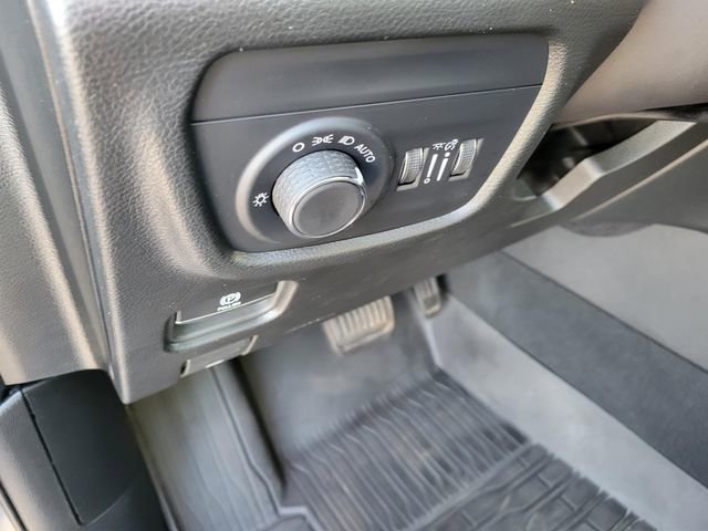 Used 2023 Jeep Grand Cherokee L Laredo image 22