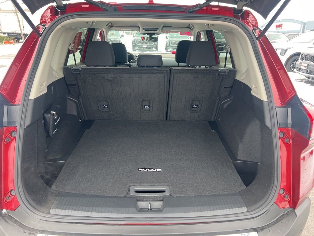 Certified 2023 Nissan Rogue SV AWD/4WD image 12