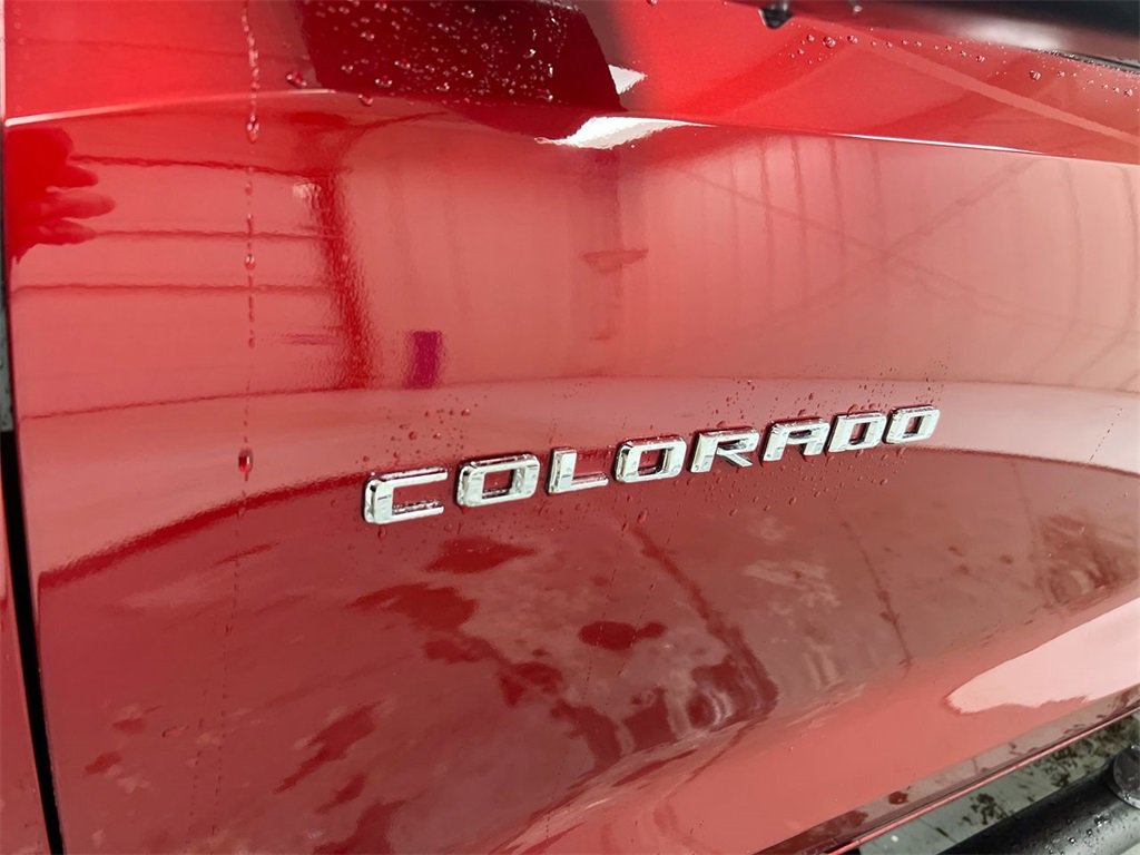 Used 2024 Chevrolet Colorado Z71 w/ Z71 Convenience Package 2 image 25