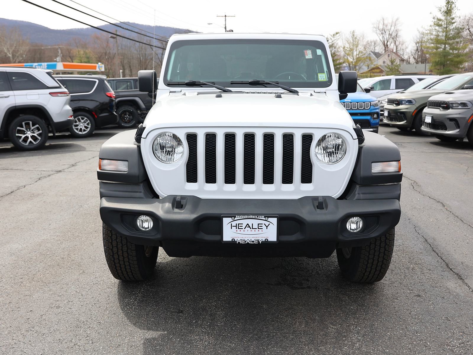 Used 2022 Jeep Wrangler Unlimited Sport image 2