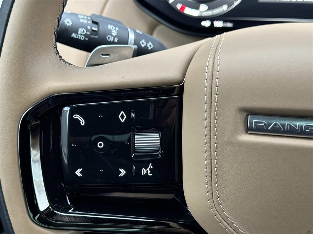 Used 2023 Land Rover Range Rover Sport SE Dynamic image 26