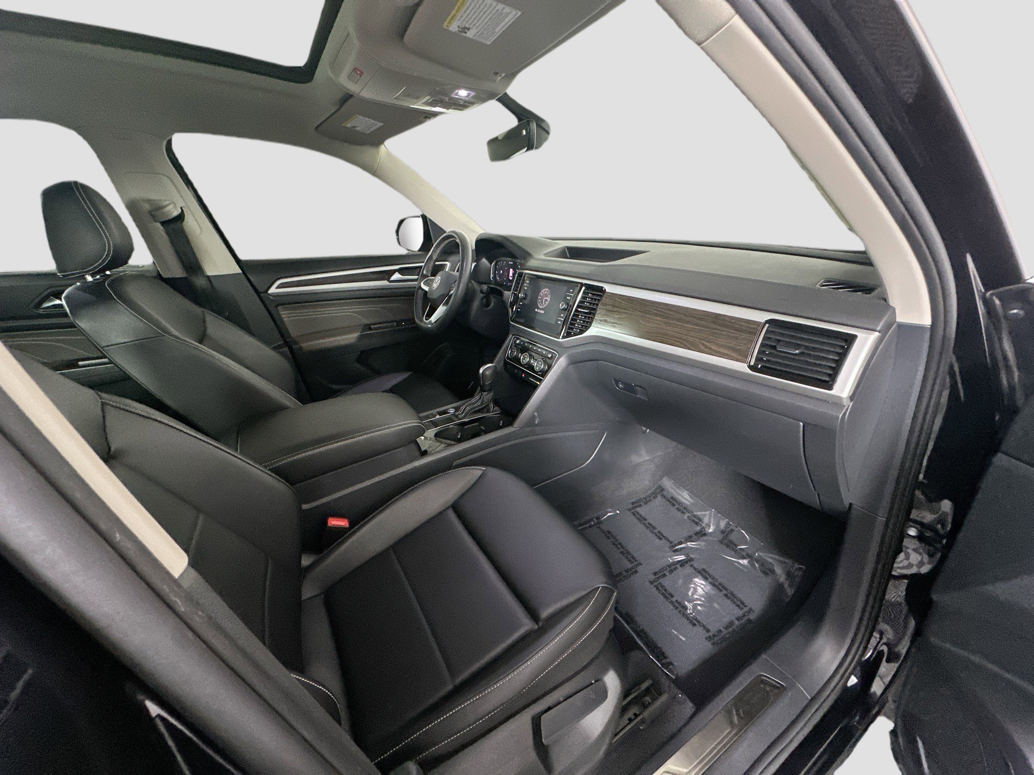 Used 2023 Volkswagen Atlas SE w/ Panoramic Sunroof Package image 31