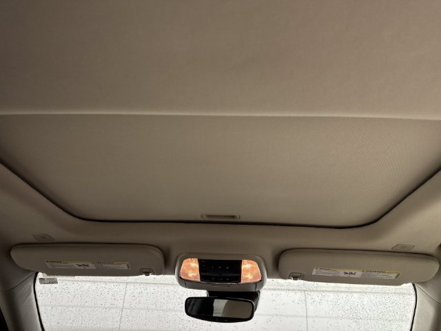 Used 2017 Dodge Durango Citadel w/ Technology Group RWD image 19