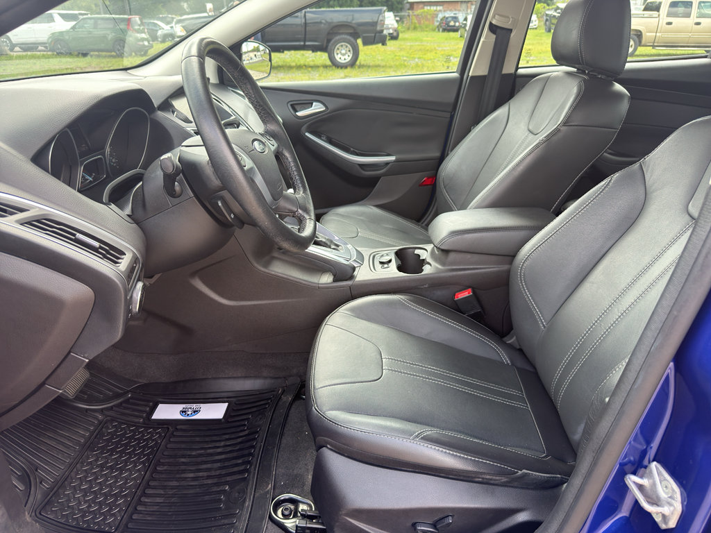 Used 2014 Ford Focus Titanium FWD image 12