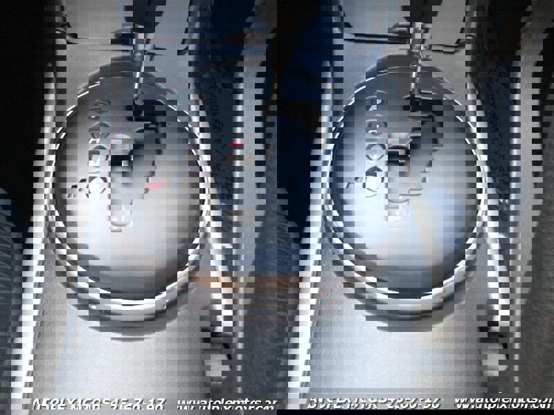 Used 2006 MAZDA RX-8 w/ Touring Pkg image 29