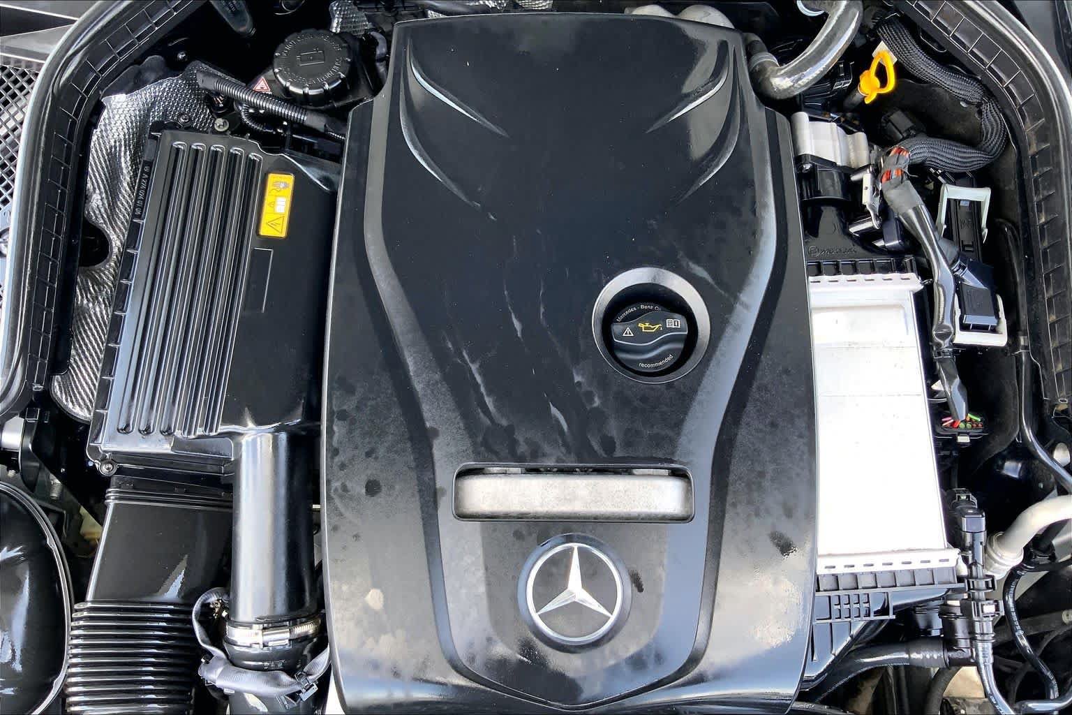 Used 2015 Mercedes-Benz C 300 4MATIC Sedan image 31