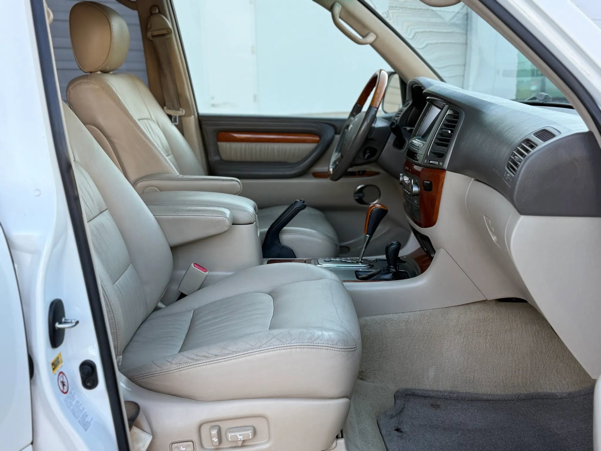 Used 2006 Lexus LX 470 4WD image 33