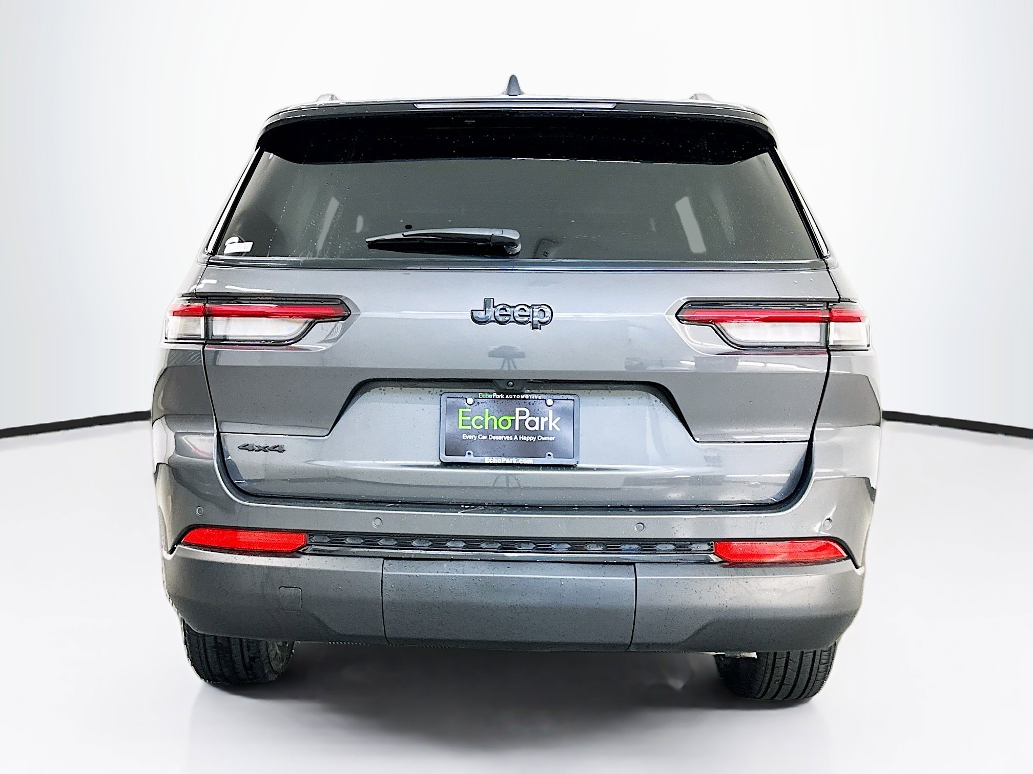 Used 2024 Jeep Grand Cherokee L Laredo image 7