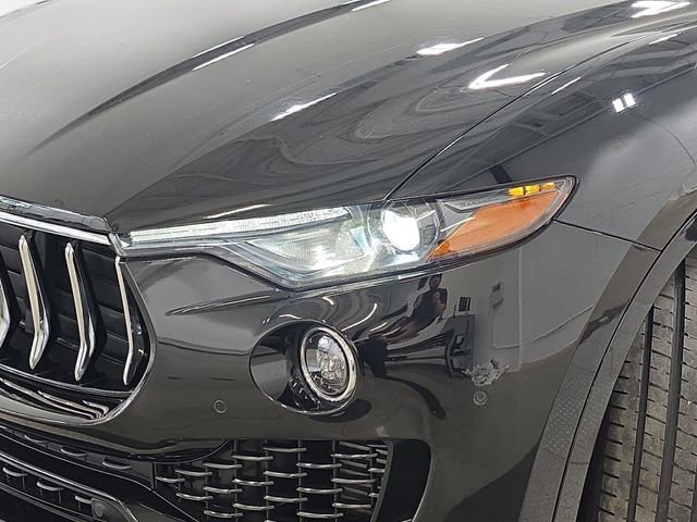 Used 2020 Maserati Levante S AWD/4WD image 31