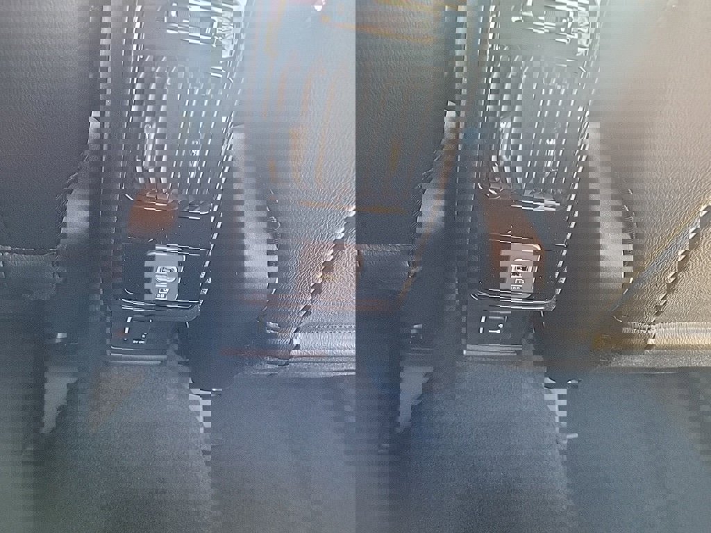 New 2026 Jeep Compass Limited w/ Sun, Sound & Navigation Group image 18