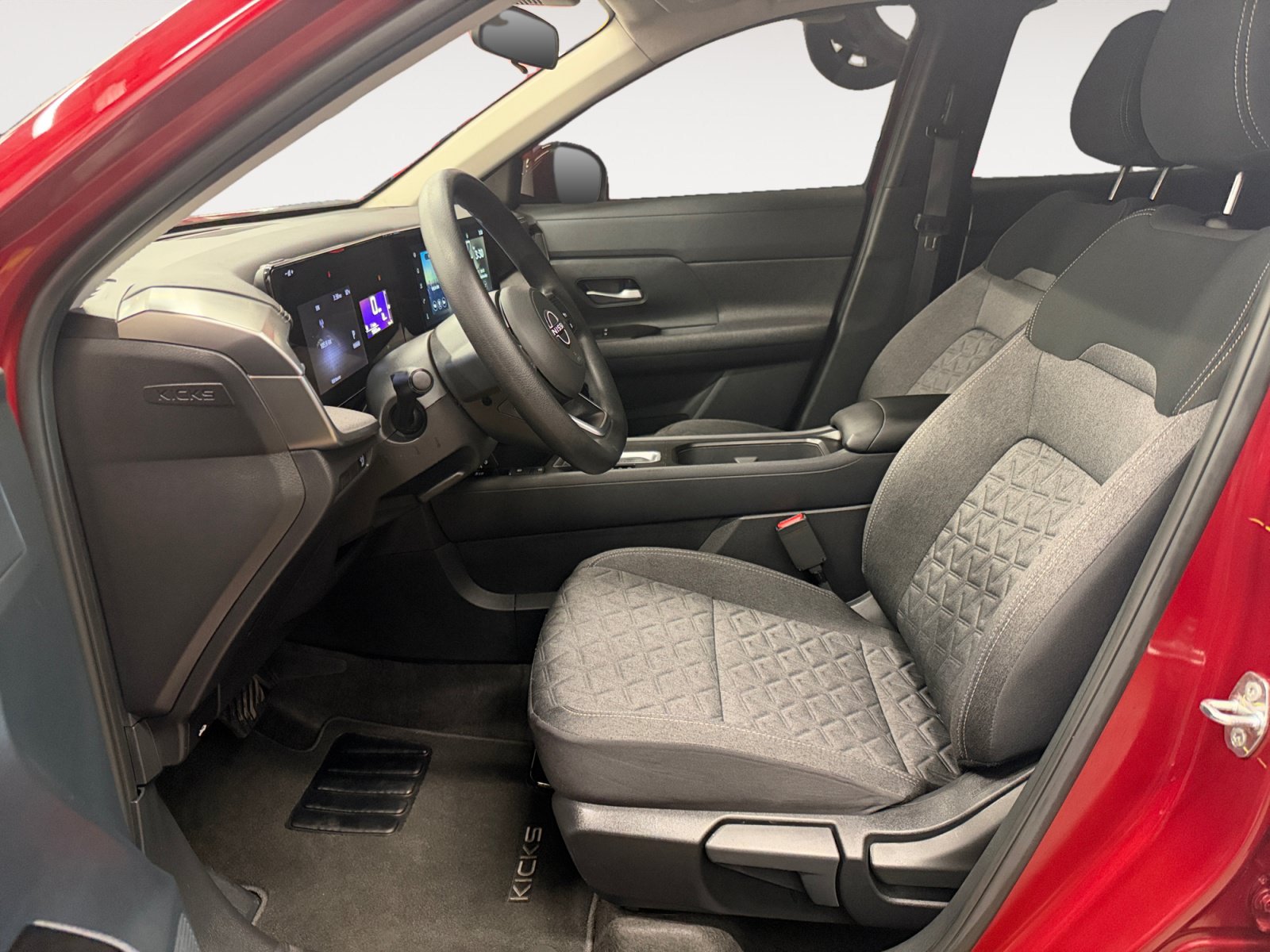 Used 2025 Nissan Kicks SV FWD image 22