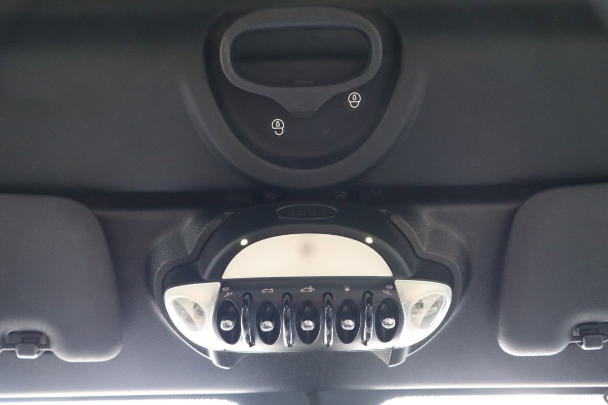 Used 2012 MINI Cooper Roadster S image 27