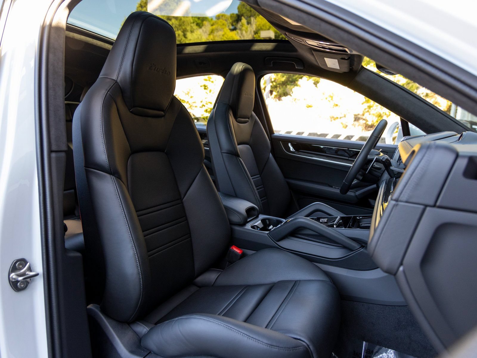 New 2025 Porsche Cayenne Turbo AWD/4WD image 58
