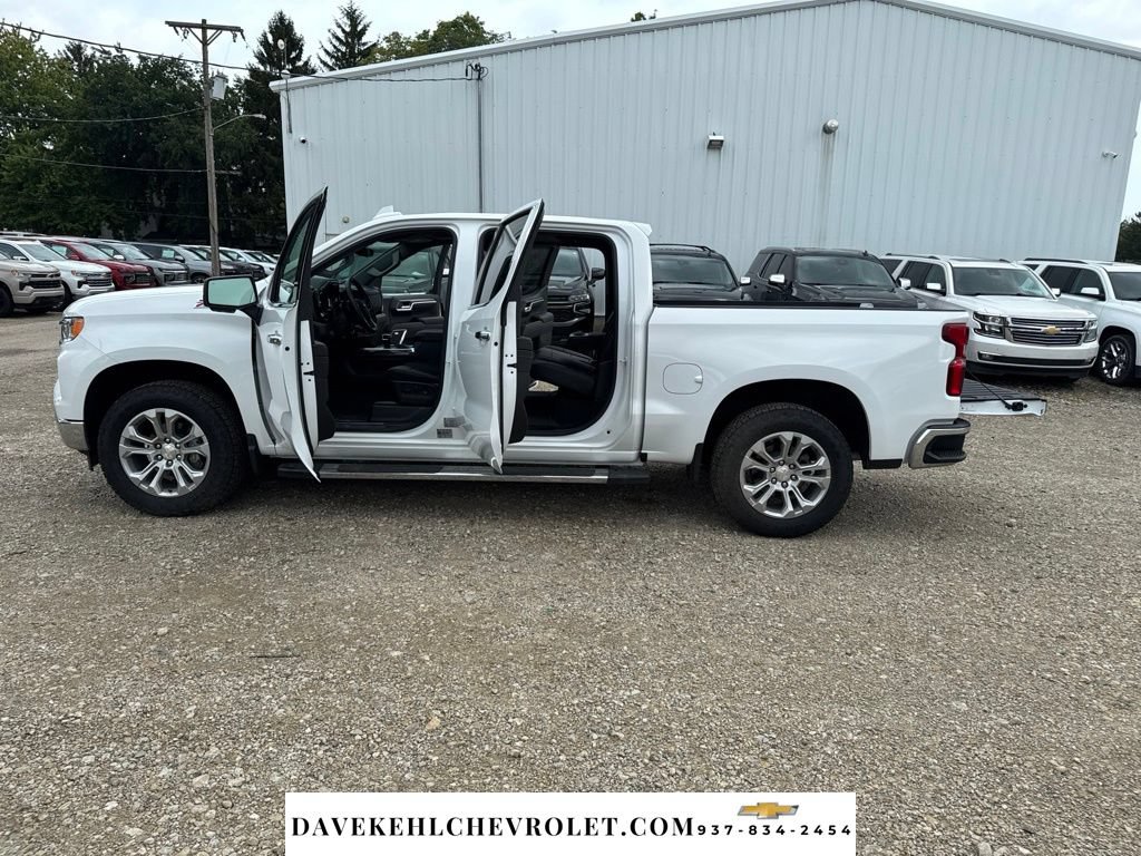 Used 2024 Chevrolet Silverado 1500 LTZ w/ LTZ Premium Package AWD/4WD image 33