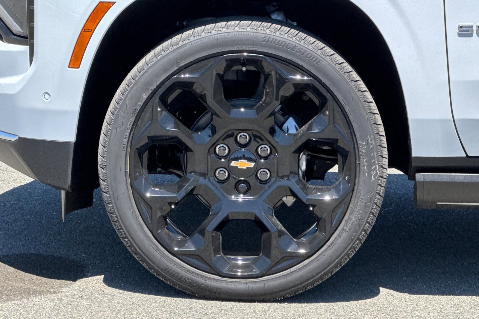 New 2026 Chevrolet Suburban High Country AWD/4WD image 35
