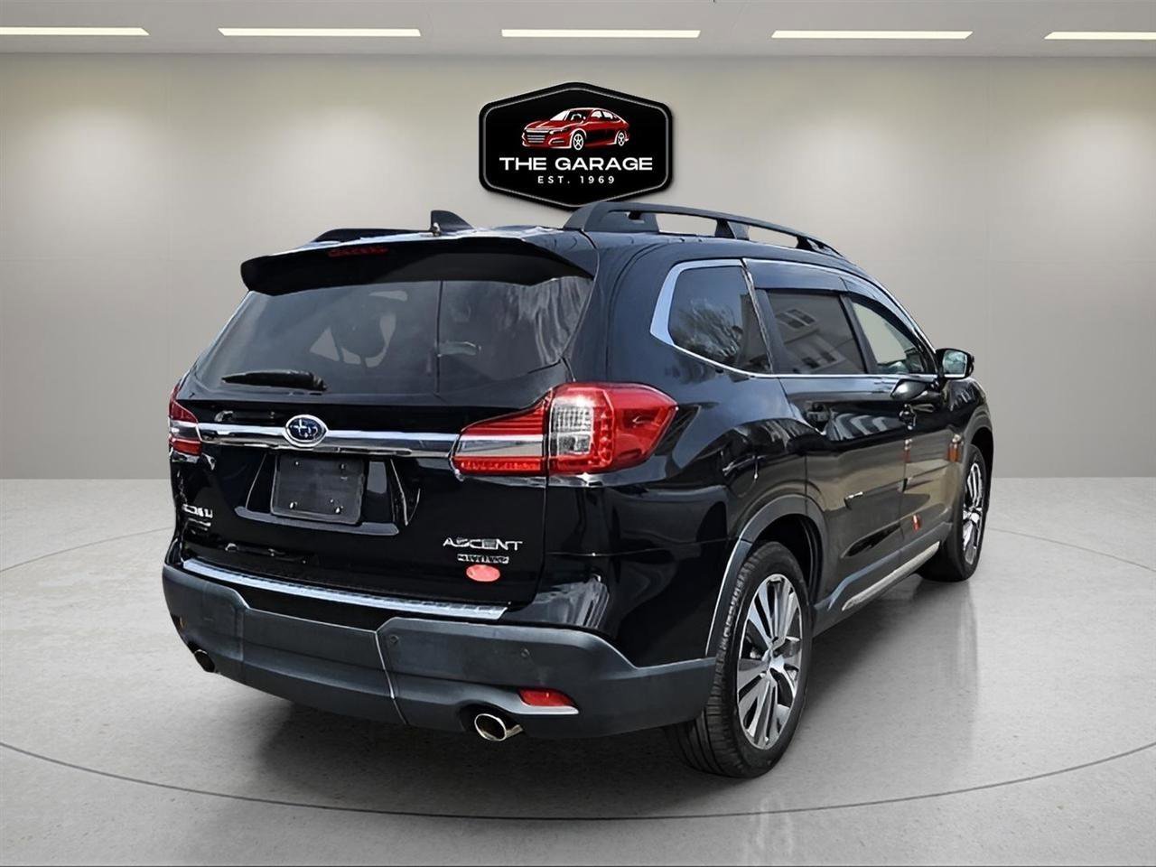 Used 2021 Subaru Ascent Limited w/ Technology Package image 6