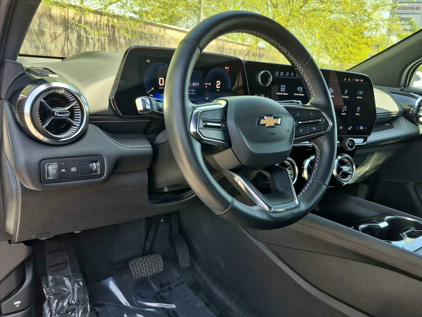 Used 2024 Chevrolet Blazer EV LT AWD/4WD image 2