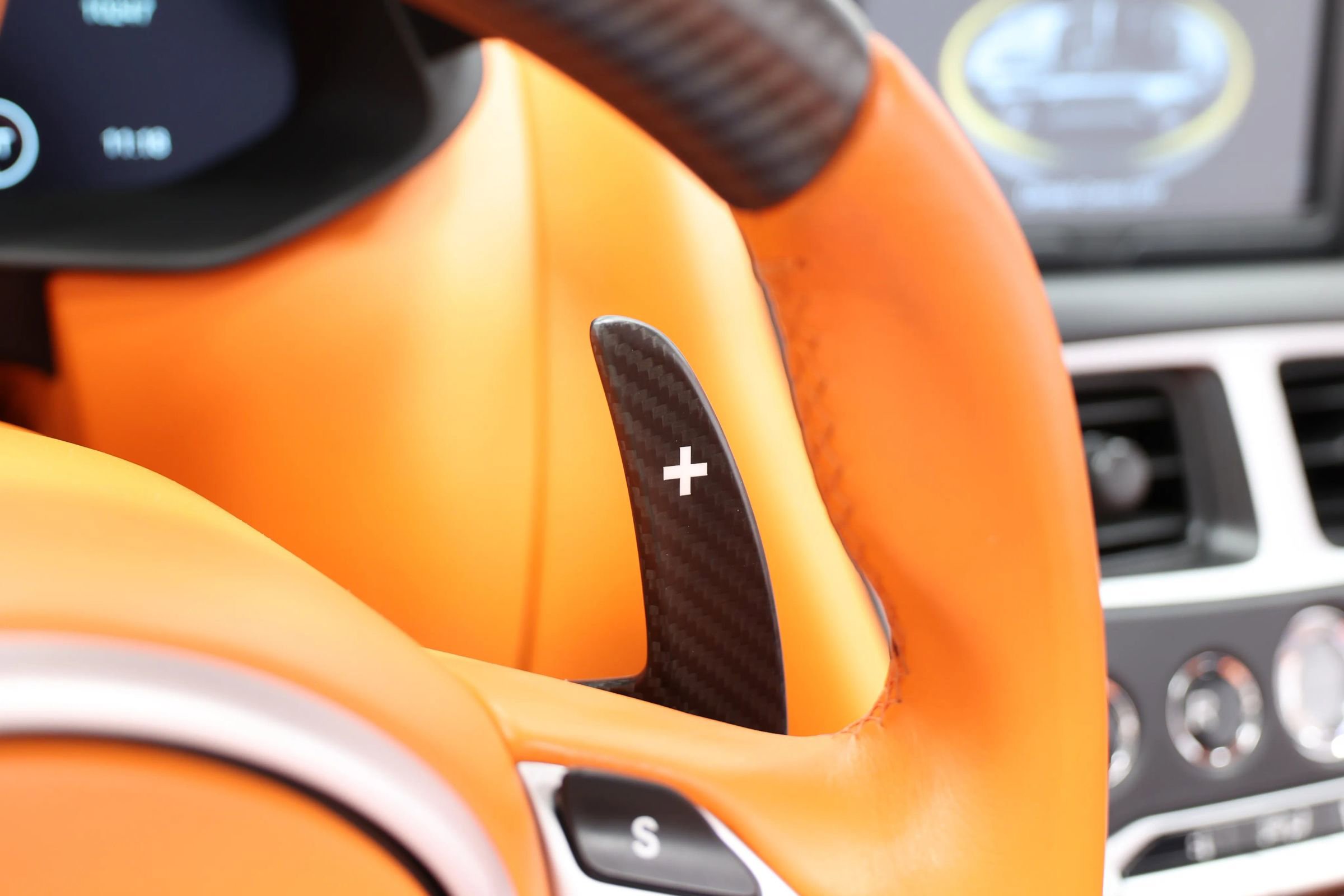 Used 2022 Aston Martin DBS Superleggera Volante RWD image 42