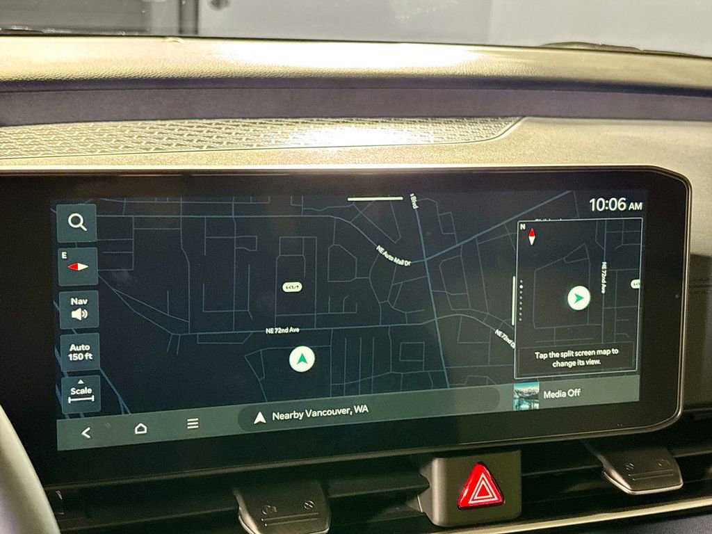 New 2026 Kia Carnival EX image 16