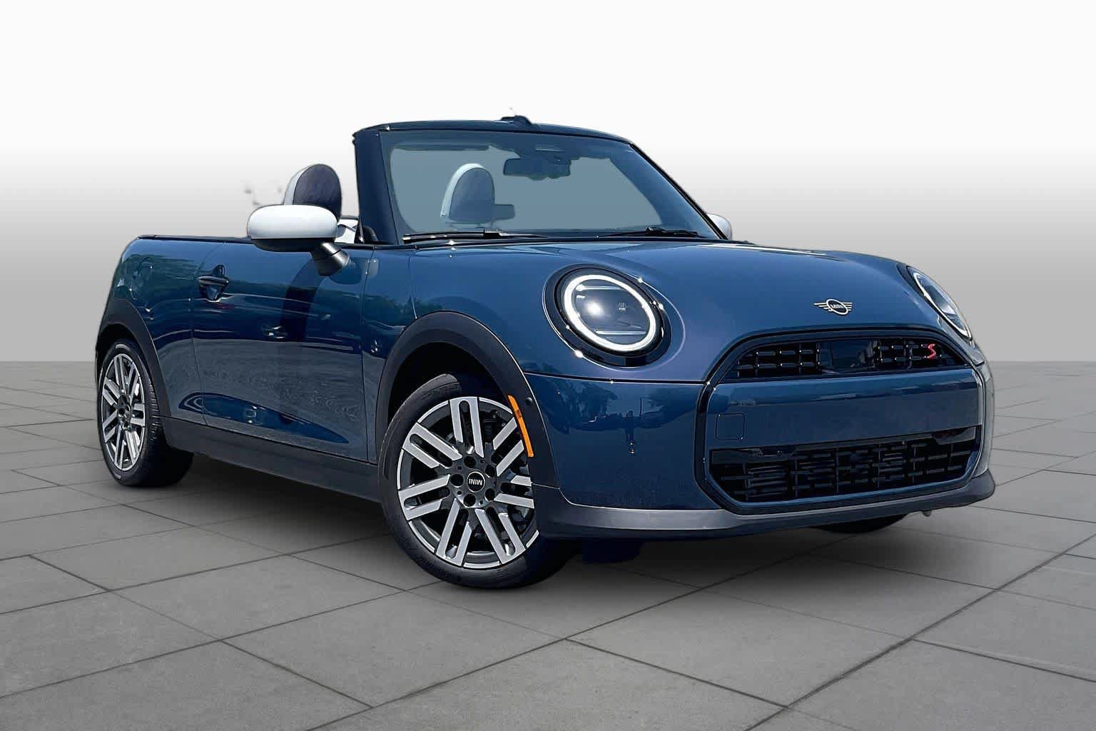 Used 2026 MINI Cooper S FWD image 2