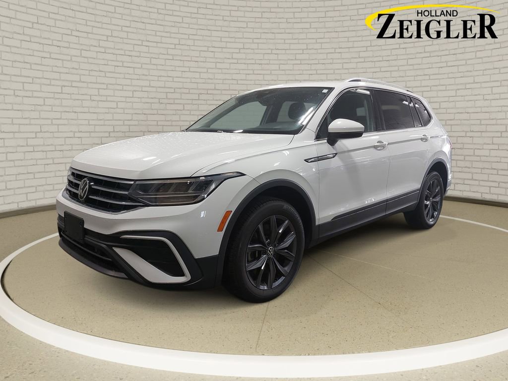 Used 2022 Volkswagen Tiguan SE w/ Panoramic Sunroof Package