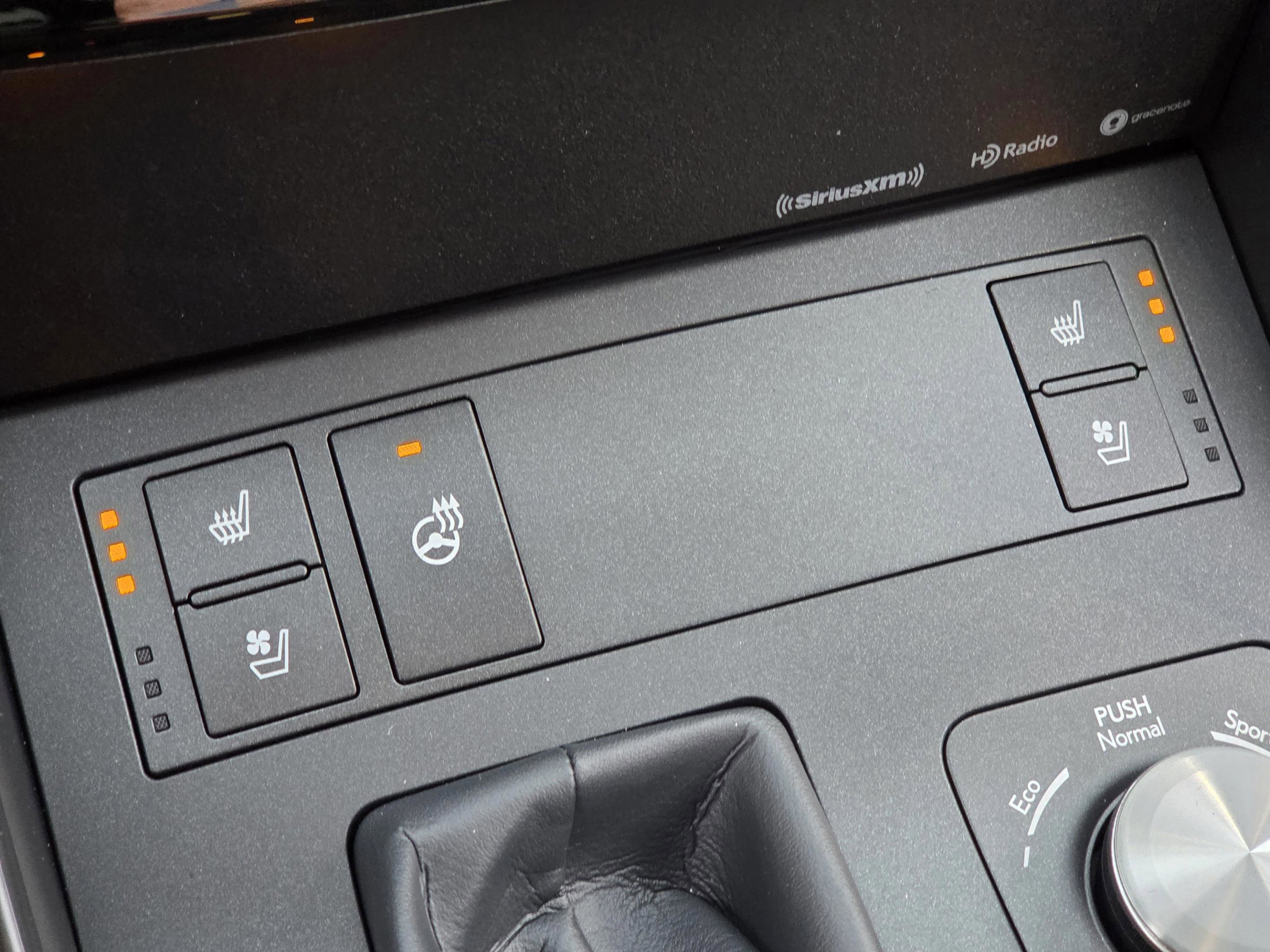 Certified 2025 Lexus IS 300 w/ Premium Package image 17