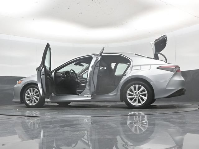 Used 2022 Toyota Camry LE FWD image 60