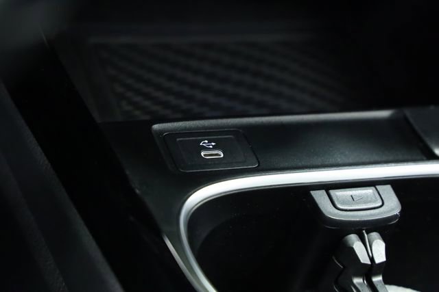 Used 2025 Mercedes-Benz CLA 250 image 21